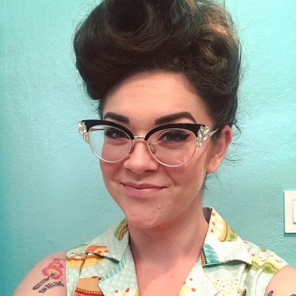 Meet your Posher, Morgan - Picture 4 of 6